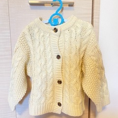 ニットカーディガン 子供服の画像