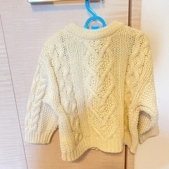 ニットカーディガン 子供服の画像