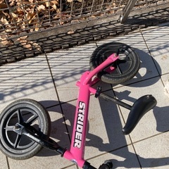 ストライダー　ピンクの画像