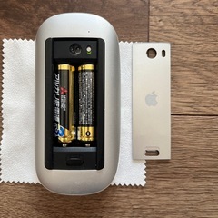 【ジャンク】MAGIC MOUSE 第1世代　ホワイト　単三電池付きの画像