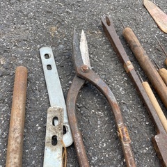 手工具（キリ、はさみ、レンチ、バールなど）の画像