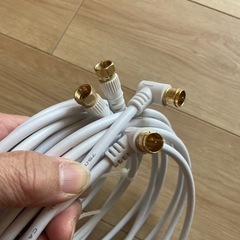 テレビ　小型　白色の画像