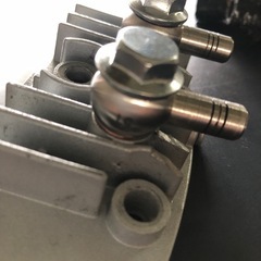 モンキーオイルクーラー取り出し口バンジョーメッシュホース付き
の画像