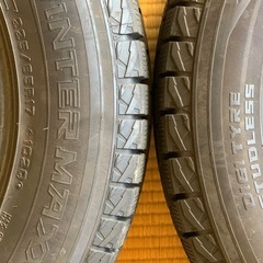 スタッドレスタイヤ225/65R17バリ山D5エクストレイル  の画像