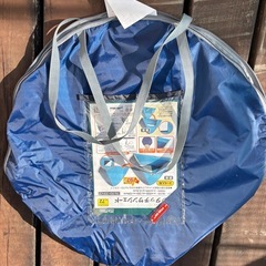 ポップアップ 簡易テントの画像