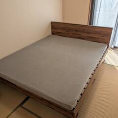 【1/7〜1/24受取】クイーンベッド+マットレスの画像