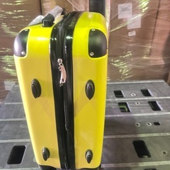 スーツケース機内持ち込みサイズの画像