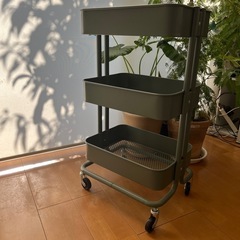 IKEA スチールワゴンの画像