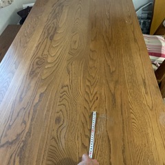 ダイニングテーブルの画像