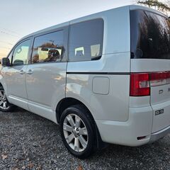 デリカD5☆G-NAVI PACKAGE☆4WD☆車検令和8年4月☆純正HDDナビ☆CD☆DVD☆クルコン☆ETC☆バックカメラ☆パワースライドドア☆スマートキーの画像