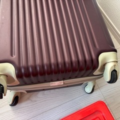 スーツケース　キャリーケースの画像