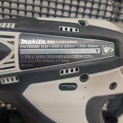 ✨マキタ 中古 TD090D 充電式 インパクトドライバ 10.8V 充電器＋バッテリー×1付き✨うるま市田場✨の画像
