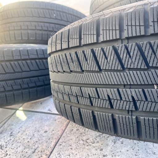 【ほぼ新品】スタッドレス アイスマックス 225/55R17 90スープラ BMW5系 引取限定 