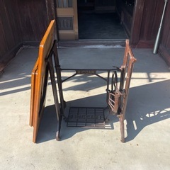 昭和レトロ/RICCAR /足踏み式ミシン台/リメイクの画像