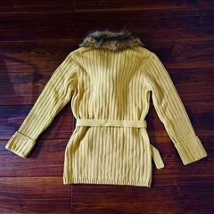 新品　エスプリミュール　ハーフ丈ニットガウン　オーバー　コートジャケット　カーディガン　フェイクファー襟巻き付きの画像