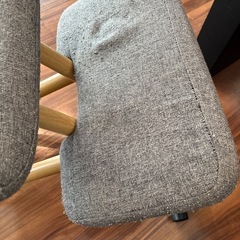 学習椅子　姿勢矯正の画像