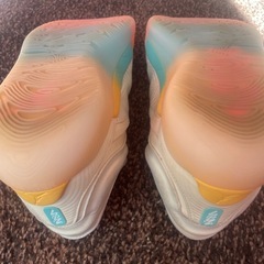 エアジョーダン1 ロー 型番：FDJ307-102の画像