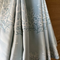 カーテンの画像
