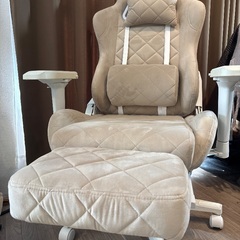 Louise plus ルイーズプリュス ベージュ ゲーミングチェアの画像