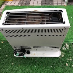 2022年製　トヨトミ　半密閉式石油ストーブ　HR-V65Mの画像