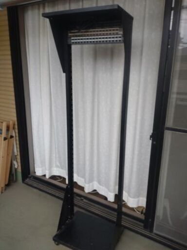 38Uラック　メーカ不明