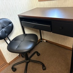 デスク&デスクチェアの画像