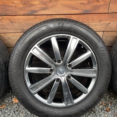 ランドクルーザー200用タイヤ&アルミホィールの画像