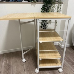 キッチンワゴンの画像