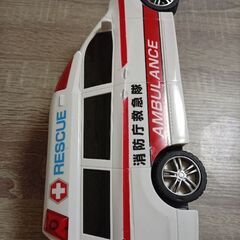 救急車　おもちゃ　車　乗り物の画像