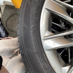 LS500純正　19インチタイヤ　245/50R19の画像