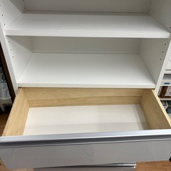 ☆ドリーム荒牧店☆ジモティー割引有☆【クリーニング済み】2枚扉食器棚の画像