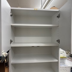 ☆ドリーム荒牧店☆ジモティー割引有☆【クリーニング済み】2枚扉食器棚の画像