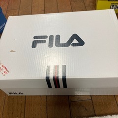 FILAスニーカー赤の画像