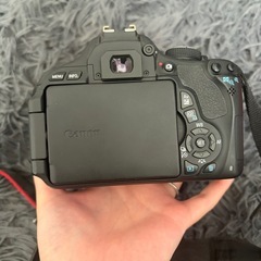 Canon キャノン　一眼レフカメラの画像
