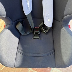 受付終了！！　COMBI     チャイルドシート　中古の画像