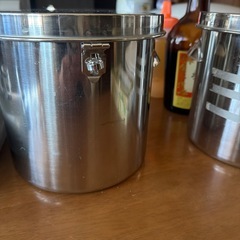 業務用、ソルトやシュガー、ソース入れに....アルミ缶3つの画像