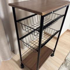 ニトリ スリムキッチンワゴンの画像