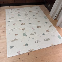 0円クッションマットとベビー敷布団の画像