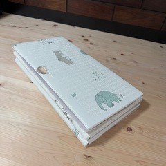 0円クッションマットとベビー敷布団の画像