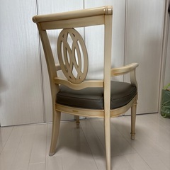 カリモク　椅子2脚の画像