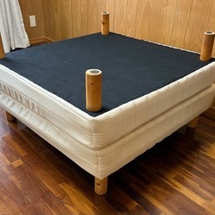 足付マットレスの画像