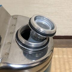 未使用！ガソリン携行缶　5L　ノズル内部収納タイプの画像