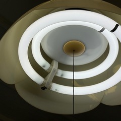 レトロな照明　電気　2種類の画像