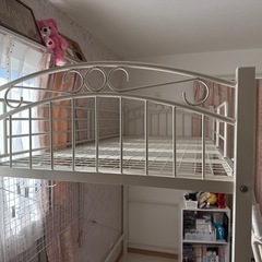 ニトリ　ロフトベッド ホワイトの画像