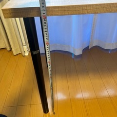 【IKEA】デスク（ダイニングテーブルも可）の画像