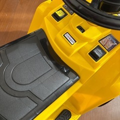 乗用玩具　ライト付き　　ハマーの画像