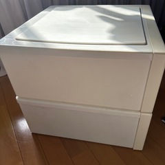 衣装ケースの画像