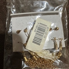 ピアスセットの画像