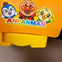 アンパンマン　車の画像