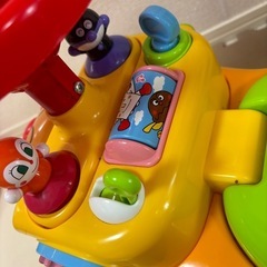 アンパンマン　車の画像